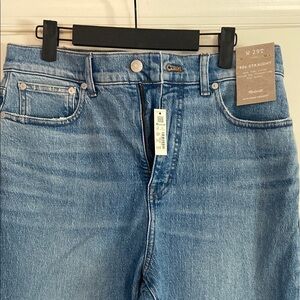 Madewell tall 90s straight Jean in Rondell wash